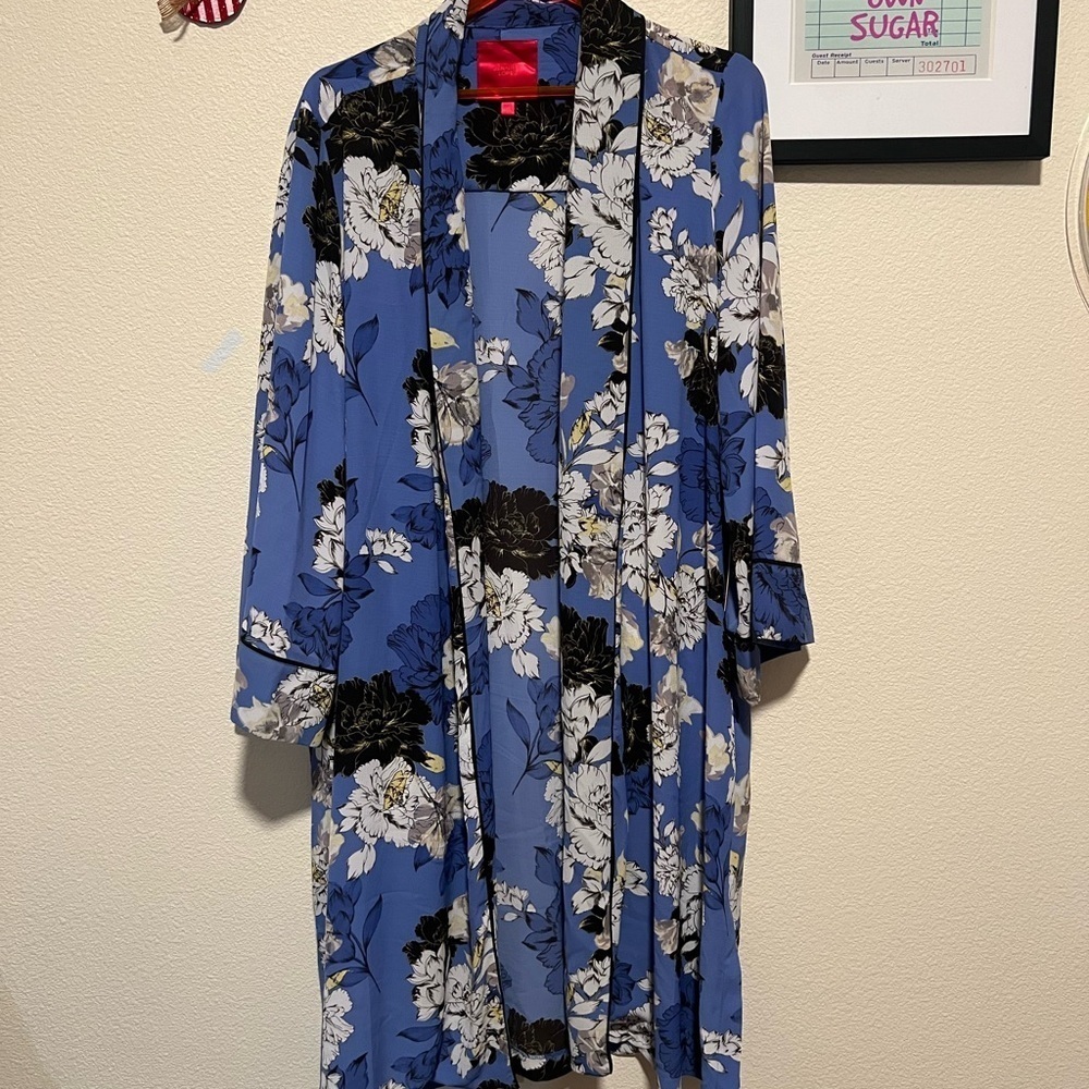 NWT! Jennifer Lopez Floral Blue Kimono size XXL